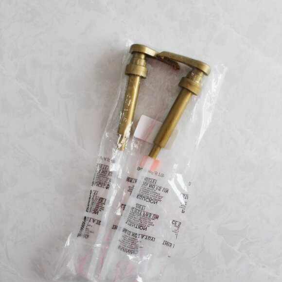 Torani / Da Vinci Syrup Pump - PAIR NEW - Picture 3 of 3